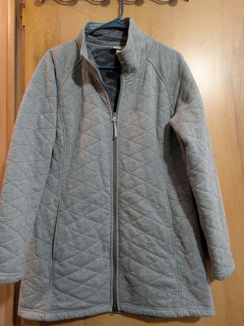 L.L. Bean Women's Diamond Quilted Jacket Fleece Lined Gray Medium Med-Reg